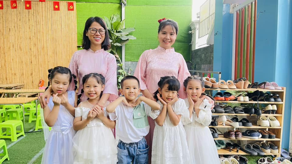 Tuyên Dương “Bông Hoa Hiếu Thảo” – Khi Con Học Được Lòng Biết Ơn Từ Những Điều Bình Dị